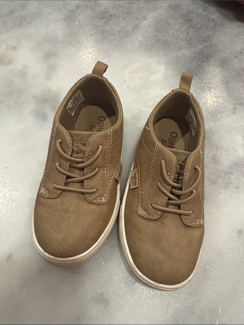 OshKosh B'gosh Tan Brown Toddler Lace-Up Sneakers